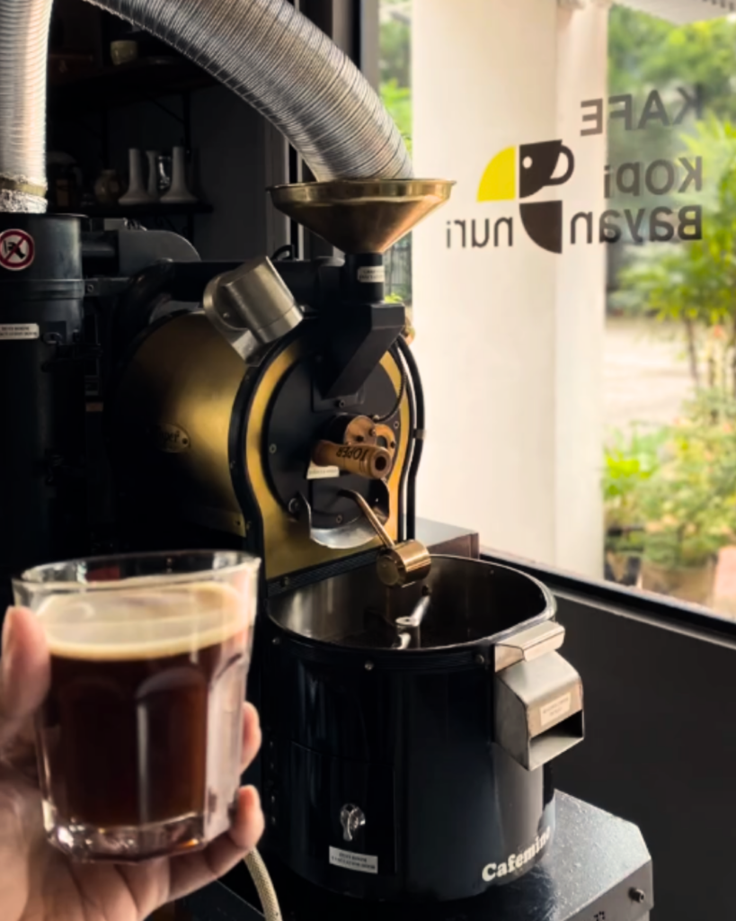 Kafe Bayan Nuri 4